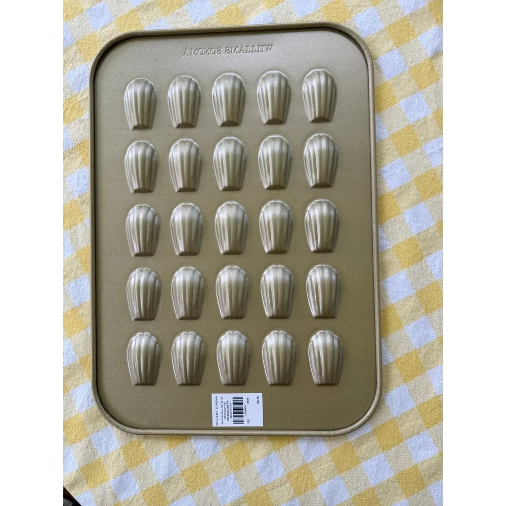 Williams Sonoma Mini Madeleine Pan Goldtouch Pro